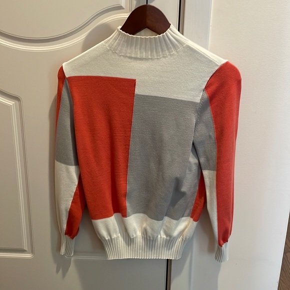 Sweater - Picture 4 of 5